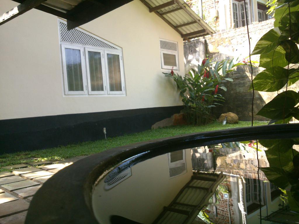 Anne'S Maisonnette Galle Esterno foto